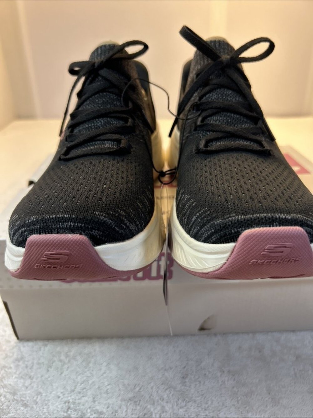 Skechers Swift Fit Hands Free Slip-In Sneakers Black/Pink Women SZ 10 New in Box - Picture 3 of 8
